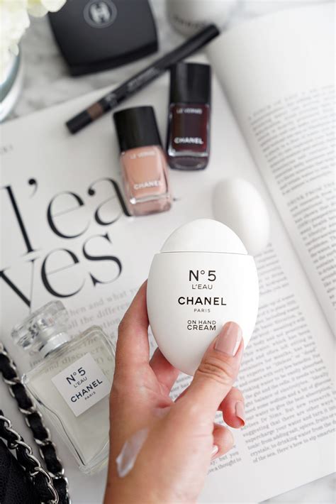 chanel la crème main|chanel hand cream no 5.